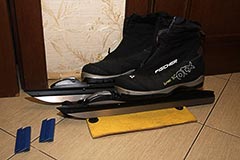Коньки Isvidda Flex с крепплениями NNN BC и лыжные ботинки Fischer OTX 3 BC Коньки Isvidda Flex с крепплениями NNN BC и лыжные ботинки Fischer OTX 3 BC
