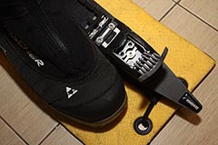 Коньки Isvidda Flex с крепплениями NNN BC и лыжные ботинки Fischer OTX 3 BC Коньки Isvidda Flex с крепплениями NNN BC и лыжные ботинки Fischer OTX 3 BC